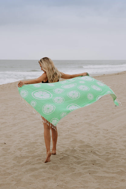 Citrus Print Cotton Reversible Turkish Towel in Lime