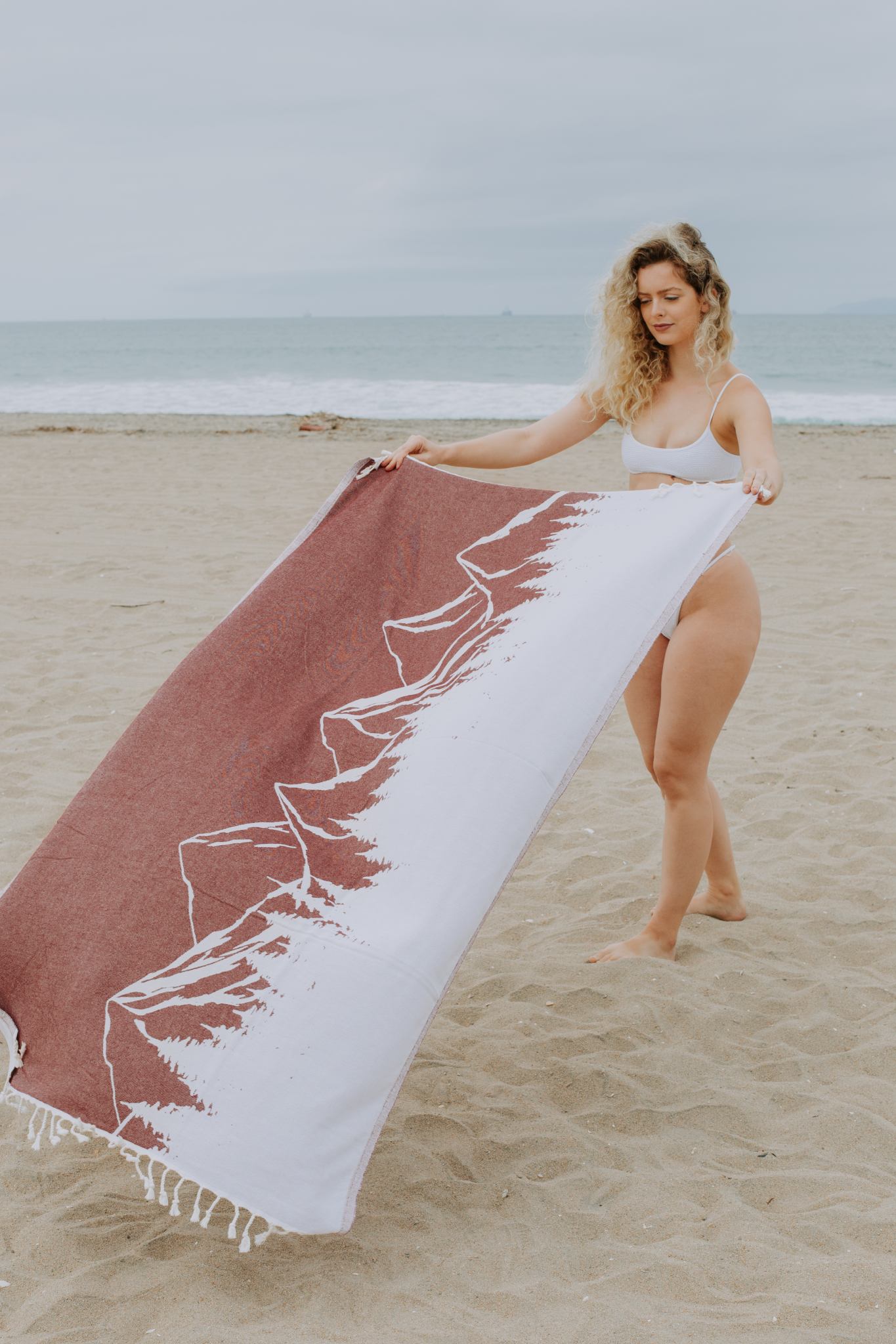 Mountain 100% Cotton Reversible Turkish Towel in Burgundy