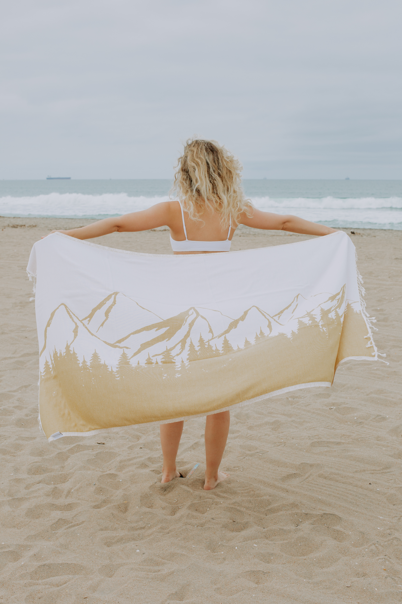 Mountain 100% Cotton Reversible Turkish Towel in Mustard